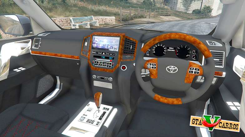 Toyota Land Cruiser 200 2016 v1.1 for GTA 5 steering wheel view