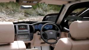 Toyota Land Cruiser 100 for GTA 5 interior